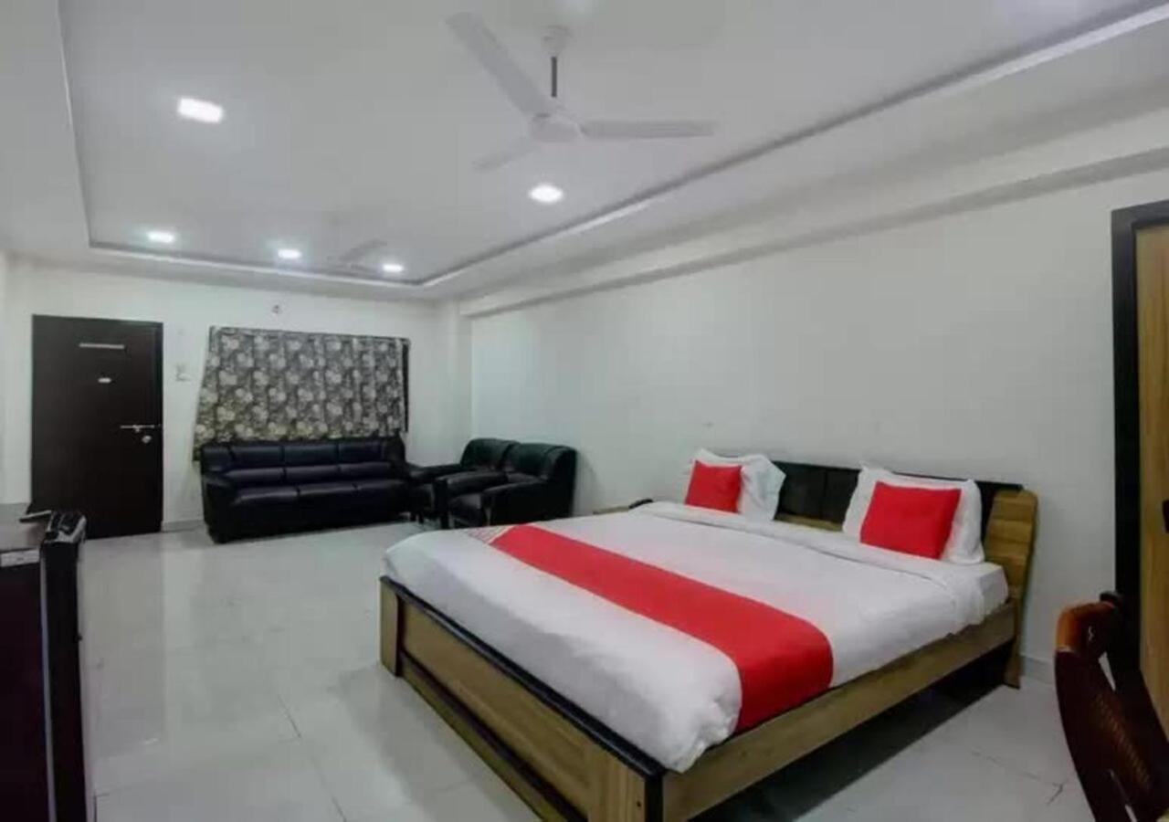 Hotel Santoshi Hometel Raichur Exterior foto