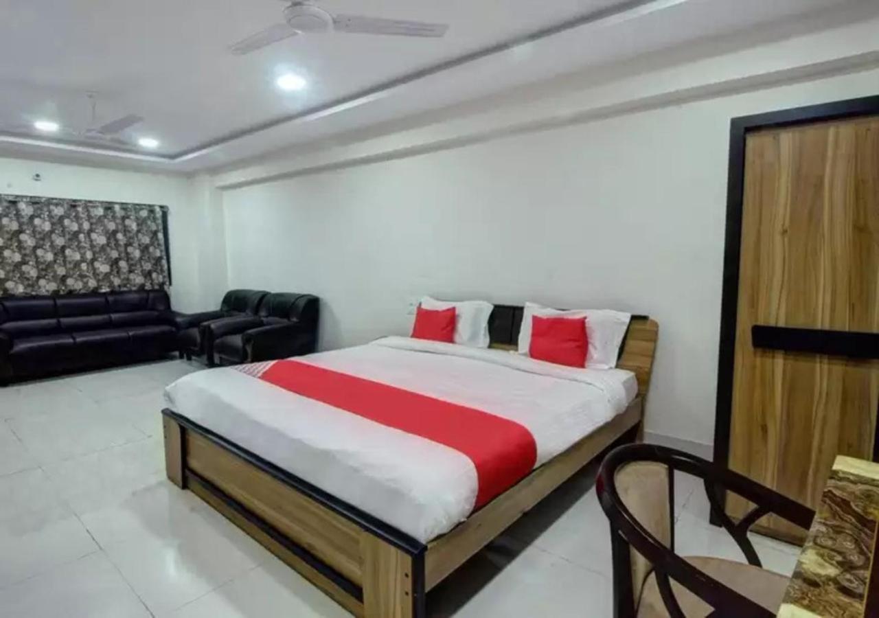 Hotel Santoshi Hometel Raichur Exterior foto